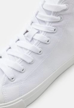Pier One UNISEX - Sneaker High - White -Pier One 354935853e0c4c97b54b9968dc4597ec